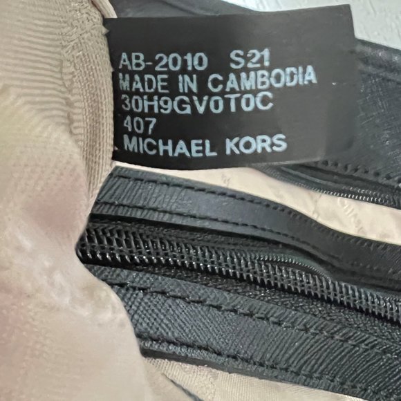 Michael Kors Eva Nylon Purse - Picture 7 of 7